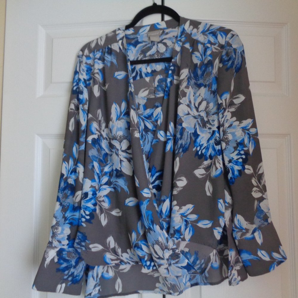 CHICO’S Floral Top size 3 / XL / 16